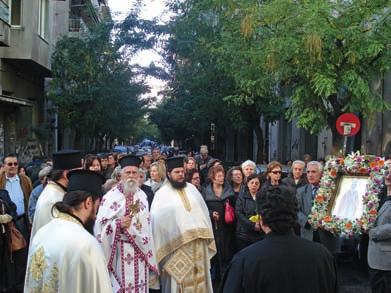 ὕφαλο, στὸν ὁποῖο προσέκρουσε. Τότε, ὁ πατὴρ Φιλόθεος ἦρθε διαλεγµένος ἀπὸ τὴν προϊσταµένη του Ἀρχὴ γιὰ τὴν «ἀποκόλληση» αὐτὴ καὶ τὴν πέτυχε!