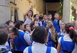 Fotografiile, desenele şi picturile realizate în cadrul atelierelor au fost prezentate publicului în expoziţia Cartierului de dans, din luna august, de la ARCUB Sala Lipscani.