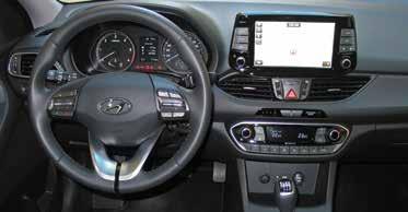 Hyundai i30 1.6D 136 PS (δοκιμή)_σ.3 28,5 kgm να αποδίδεται σταθερά από τις 1.500 ως τις 3.000, κάτι που κάνει ευχάριστη και ξεκούραστη την οδήγησή του, με λιγότερες αλλαγές ταχυτήτων.