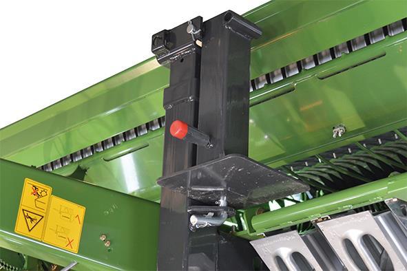 40 /BA/F ahr en und Transpor t/rundballenpresse/abstellstütze/abstellstütze ( hydr) in Tr ansportstellung_bild_c ompri ma F/V @ 362\mod_43980727949_85.docx @ 267524 @ @ Pos: 27.