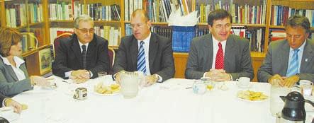 Μια ευγενέστατη κυρία, λιγομίλητη, που αμέσως ξεχώρισε με τη σεμνότητα της και την πηγαία ευγένειά της.