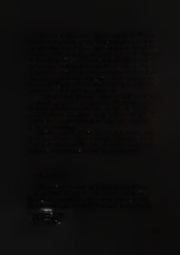 Η πι δημφιλής θεωρία για τη χρήη των τεφρδόχων αγγείων είναι κυρίως ικνμικί, αφύ αυτός τρόπς ήταν πι φθηνός. Δυτυχώς δεν υπάρχυν αναφρές για την ακριβή αξία των αγγείων.