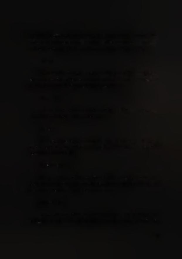 ι γυναίκες. Η ενδυμαία των γυναικών περιριζόταν τα κύρα ενδύματα, ενώ ι άνδρες μπρύαν να φρέυν είτε κύρα ή λευκά ενδύματα. Όταν η πμπή έφτανε τν χώρ ταφής χαμήλωναν τ φέρετρ και τ τπθετύαν μέα τν τάφ.