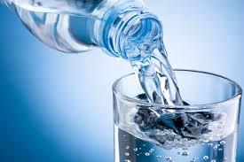 Αντιμετώπιση Νερό Μία από τις απλούστερες θεραπείες για τον κολικό νεφρού είναι