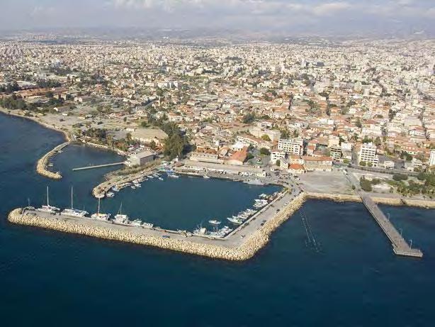 Το συγκεκριμένο παλιό λιμάνι βρίσκεται στο κέντρο της Λεμεσού στην νότια πλευρά της Κύπρου, όπου σε αυτό το σημείο, την συγκεκριμένη περίοδο γίνεται η ανάπλαση του, και ταυτόχρονα κατασκευάζονται