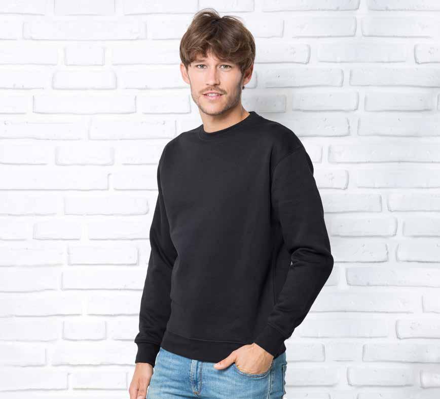 ocean sweatshirt crew neck REF: swocecr NEW PRODUCT Φούτερ με διπλό γαζί στη λαιμόκοψη. Lycra rib στο γιακά και μανσέτα με λάστιχο. Lycra rib στο γιακά και μανσέτα με λάστιχο. 260-265γρ.