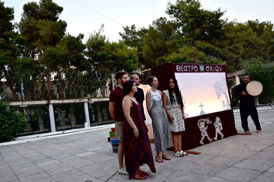 Παραστάσεις δόθηκαν στο Παλαιό Πανεπιστήμιο στην Πλάκα, στο Αρχοντικό Μπενιζέλων (σπίτι της