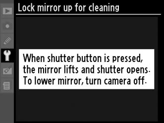 Χειροκίνητος Καθαρισμός Αν δεν μπορείτε να αφαιρέστε τα ξένα σωματίδια από το χαμηλοπερατό φίλτρο χρησιμοποιώντας την επιλογή Clean image sensor (Καθαρισμός αισθητήρα εικόνας) στο μενού ρύθμισης (0