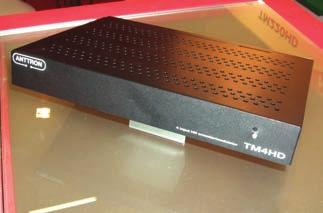 Ακόμη, έχουμε ανάλυση Full- HD 1080p, card reader, CI, 2 x USB αλλά και δυνατότητα media player.