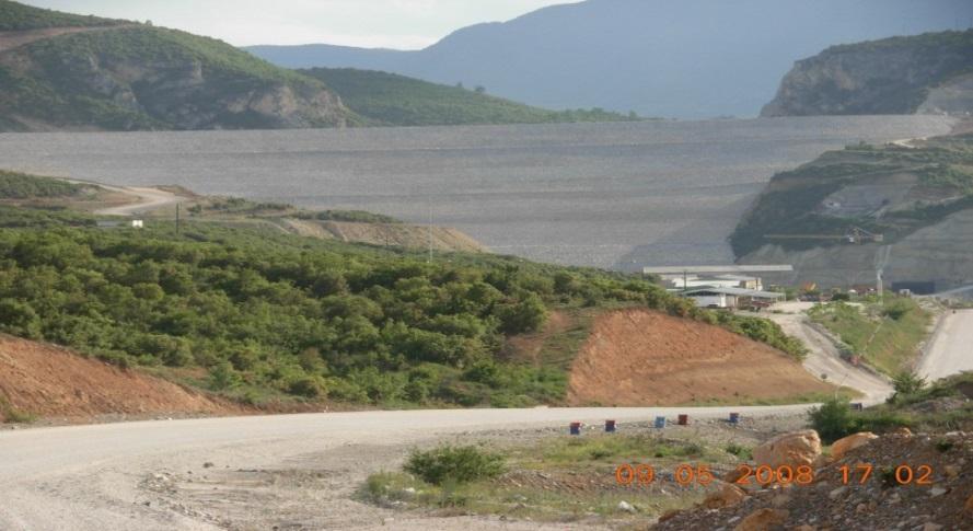 Βρίςκεται ιδθ ςε Δοκιμαςτικι Λειτουργία και κα είναι το πρϊτο μεγάλο υδροθλεκτρικό Ζργο που κζτει ςε λειτουργία θ ΔΕΗ από το ζτοσ 1999.
