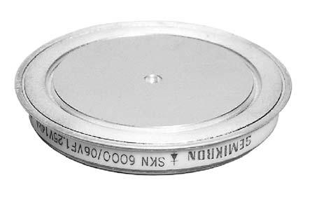 vrednosti (pri 25 C) Pragovna napetost U T 1,0 V Diferenčna upornost r F 0,13 mω Padec napetosti pri I F = 5000 A U F < 1,68 V Zaporni tok (pri T j = 150 C; U R = 4000V) I RRM < 400 ma Termična