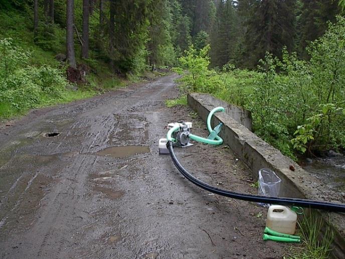 cantităţilor de apă şi îngrăşământ necesare plantelor -se realizează un spor de producţie ridicat; -se asigură timpurietate la recoltare de până la 7-10 zile; -se elimină formarea crustei ; -nu este