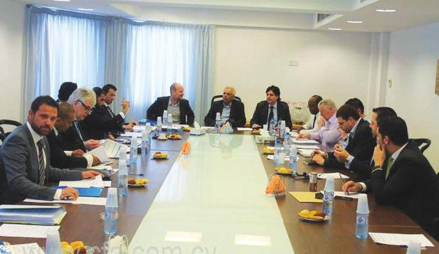 Ο Φαν Λέουβεν πιάνει δουλειά από την 1η Μαΐου ενώ, όπως όλα δείχνουν, θα βρίσκεται στην κερκίδα στον αγώνα με τον ΑΠΟΕΛ παρακολουθώντας για πρώτη φορά την Ανόρθωση.