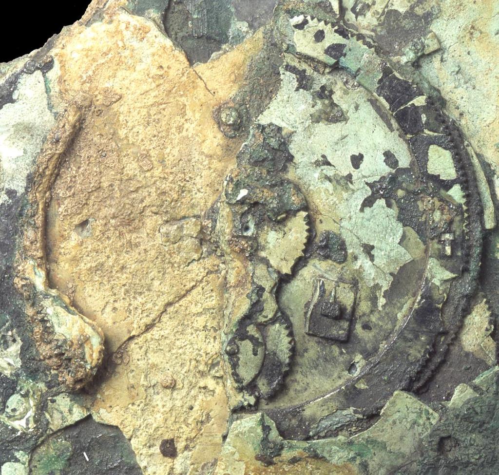 Radio Astronomy and the Antikythera Mechanism 52 The eccentric orbit of the Moon