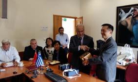 Αριστείδη Κοντογεώργη, Ιδρυματικό Υπεύθυνο του Γραφείου Διεθνών Ανταλλαγών και Συνεργασίας με Πανεπιστήμια της Κίνας, ξεναγήθηκαν στους χώρους, ενημερώθηκαν για τις σχολές και τα τμήματα κι