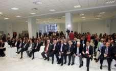 Κεληξηθόο νκηιεηήο ηνπ ζπλεδξίνπ ήηαλ ν θ. Ισάλλεο Τνύληαο, Αλαπιεξσηήο Καζεγεηήο Ιαηξηθήο ηνπ Παλεπηζηεκίνπ Αζελώλ θαη Πξόεδξνο ηνπ Δ.Ο.Φ.