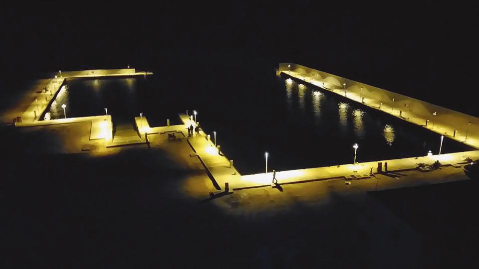 Είναι ένα κομψοτέχνημα, θα μπορούσαμε να μιλάμε ώρες για τα εκθέματα αυτού του κτιρίου και να ξοδέψουμε τόνους μελάνι, αλλά αυτό που έχει σημασία είναι να βρεθείτε εσείς σε αυτόν τον χώρο και να