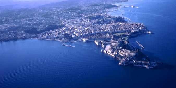3.2.5 ΛΕΚΑΝΗ ΚΕΡΚΥΡΑΣ ΠΑΞΩΝ (GR34) 3.2.5.1 Όρμος Γαρίτσας και Λιμένας Κερκύρας (GR0534C0011H) Πρόκειται για όρμο ο οποίος προσδιορίστηκε κατ αρχήν ως ιδιαιτέρως τροποποιημένο υδάτινο σώμα λόγω του επιβατικού λιμένα Κέρκυρας.