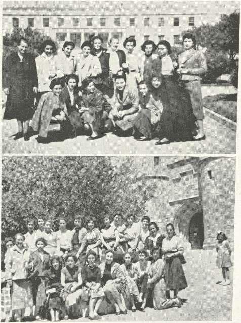 "O πύργος τών *Ιπποτών ξύπνησε τη φαντασία μας. 3Αντικαθιστώντας τις πεταλούδες πού ελειπαν τήν εποχή αυτή.