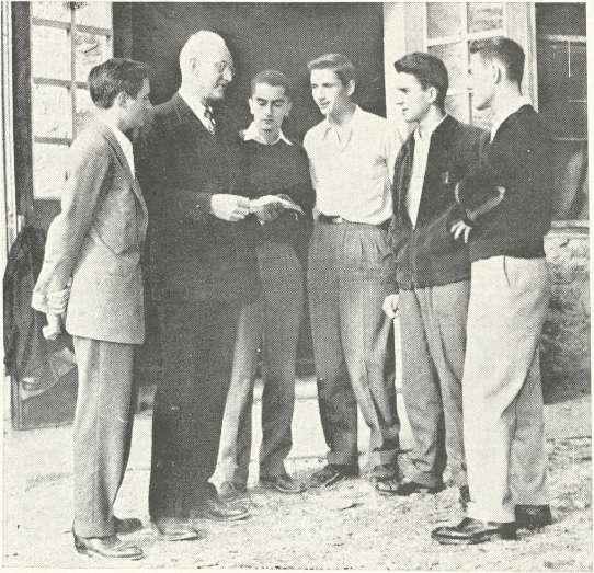 "Ενα όργιο ρέ Γιώργη "The inspector s a y s: School as