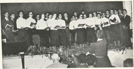 In the girls school, as is customary, the rooms were decorated and parties were held