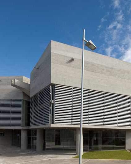 σημαντικών στιγμών και λειτουργιών της ζωής της πόλης.