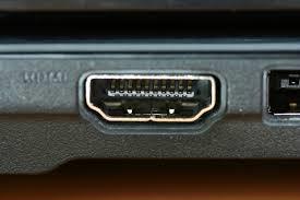 σταθεροί και φορητοί υπολογιστές διαθέτουν μια θύρα σύνδεσης HDMI και μπορούν χάρη σε αυτή να