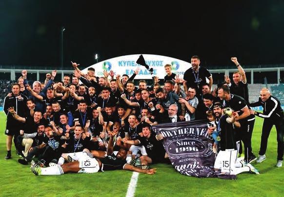 Ακόμη κι ο δεύτερος διαιτητής, που ήταν υπεύθυνος να ελέγχει τη συγκεκριμένη γραμμή, το παραδέχτηκε: «Έκανα λάθος. Ζητώ συγγνώμη, καταστράφηκα.