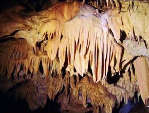 οριζόντια ασβεστολιθικά σπήλαια των Βαλκανίων