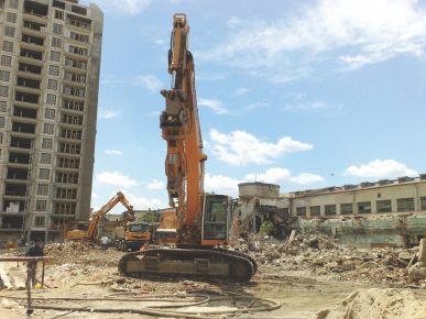 2.2.2 Rezidențial Client: ANCHOR GRUP S.R.L Proiect: Incity Residence, Bucureşti Valoare estimativă: 55.000 Euro Detalii: demolare 4.500 mc An realizare: 2009-2010 Client: DENAIRA GROUP S.R.L / Proiect: Imobil Brăila, jud.
