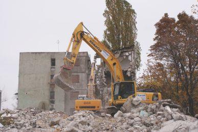 000 Euro / Detalii: excavaţie 25.000 mc Client: GSE AVIGNON S.R.L Proiect: Depozit piese de schimb Renault - Dacia, A1-km 102 Valoare estimativă: 2.600.