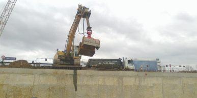Excavatii în taluz: portofoliul nostru reuseste sã vorbeascã de la sine prin lucrãrile executate de-a lungul timpului ce au variat de la volume de 5000mc pânã la excavatii cu volume de 230.