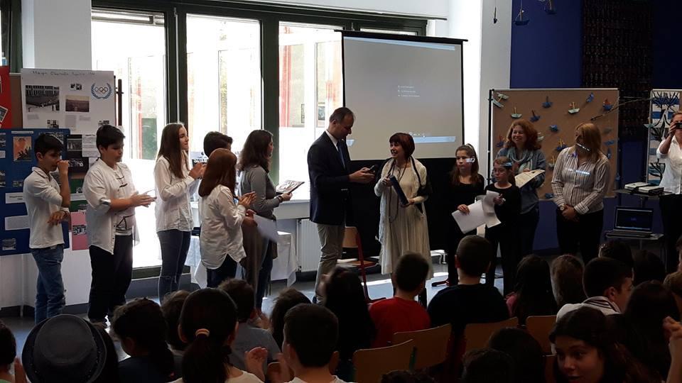 για τα παιδιά μας, περήφανοι για το σχολείο μας.
