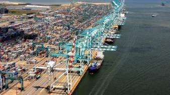 dan operator yang Bil Pelabuhan / Terminal Jeti Daerah Jenis Perkhidmata n (Jalan/Rel/ Udara/Air) Operator Status Fungsi