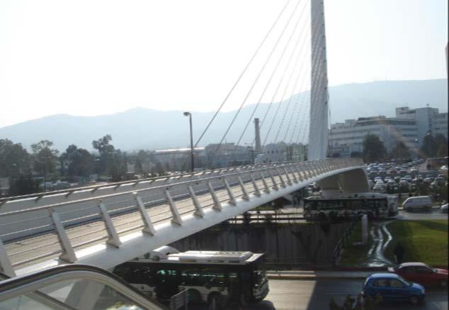 Να μην υπάρχουν είσοδοι/έξοδοι από καταστήματα ή βενζινάδικα που θα μπορούσαν να επηρεάσουν τη φυσιολογική ροή των οχημάτων.