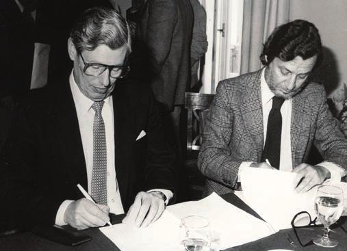«Σας ζητά κάποιος κύριος Ogilvy» Μετά από αρκετά δευτερόλεπτα έκπληξης, ο Αντώνης μίλησε στο ακουστικό.