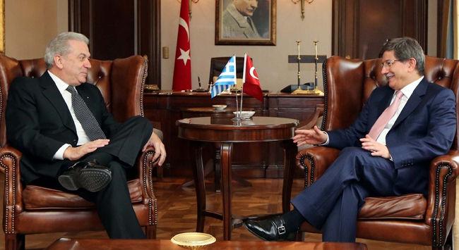 Φεβρουάριος Μεγάλη επιτυχία σηµείωσε ο χορός στον Μορφωτικό Σύλλογο Μοδίου στην Ανατολική