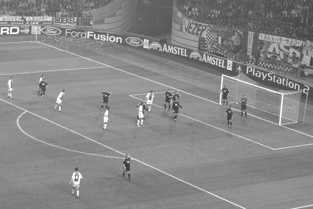 ÔïðïôÝôçóç óå æþíç ôçò Üìõíáò ôçò Rosenborg êáôü ôçí åêôýëåóç êüñíåñ.