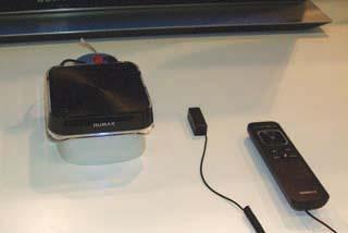 Humax Η γνωστή Humax φέτος έδωσε έµφαση στο Home Networking, ενώ µεταξύ άλλων ποαρουσίασε µία OTT (Over The Top) συσκευή, η οποία βασίζεται σε Android ICS, υποστηρίζει εφαρµογές VOD βασισµένες