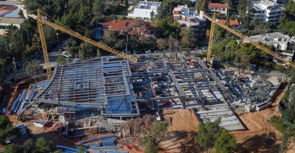 Εικ. 9 Αεροφωτογραφία Εικ. 10 Αεροφωτογραφία Τα ζυγώματα των πλαισίων, οι κύριες δοκοί, είναι συγκολλητές διατομές διπλού Τ, με έναν η δύο κορμούς.