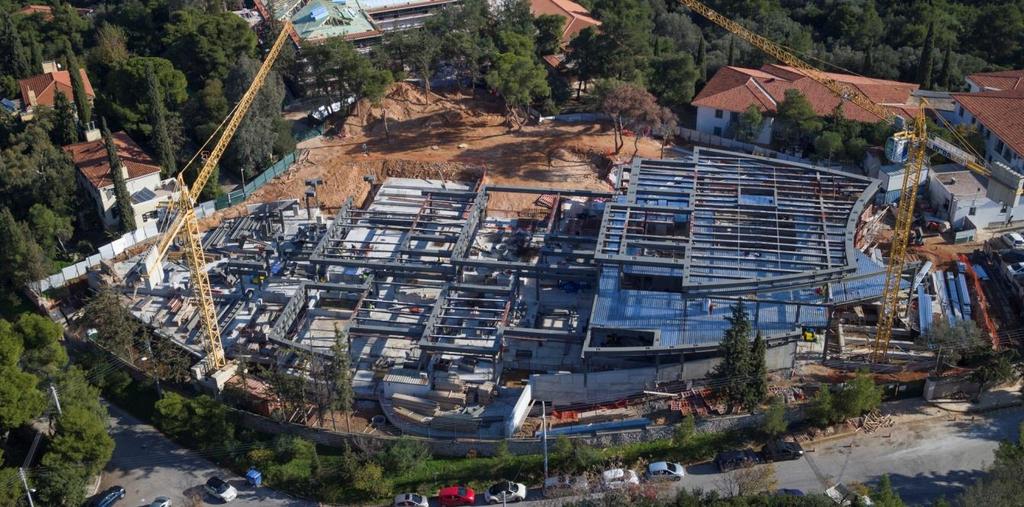 Στις κύριες δοκούς συνδέονται με απλή διατμητική σύνδεση κορμού σε εγκάρσια ενισχυτικά ελάσματα, οι δευτερεύουσες δοκοί και οι τεγίδες.