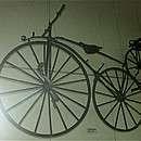 Ποδήλατα - άμαξες Τα τρίτροχα ποδήλατα, με μεγάλο πρόσθιο και δύο μικρούς οπίσθιους τροχούς ή, σε άλλα μοντέλα, με δύο μεγάλους πρόσθιους