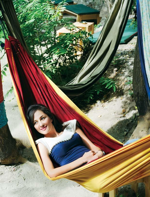 young 3 perfect days traveller Nafsika Lalioti Ναυσικά Λαλιώτη MTV VJ What two places you would recommend for three perfect days in Athens?