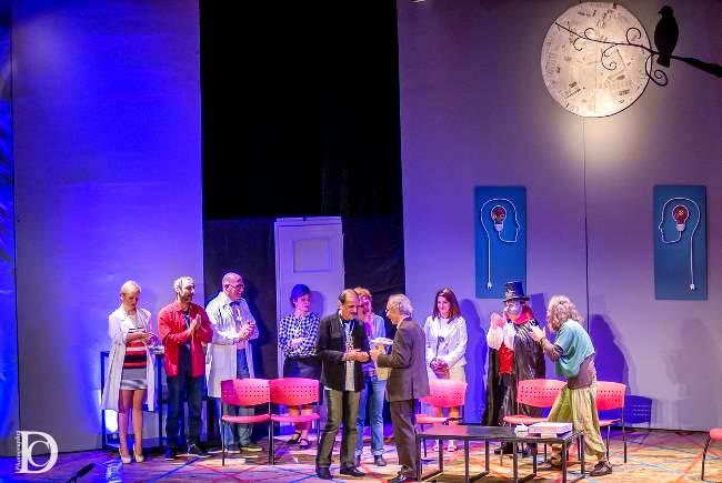... (Από αριστερά: Βιργινία Χαρμπάτση, Γιάννης Παλαιολόγος, Νίκος Καραμολέγκος, Δήμητρα Παπαευθυμίου, Γιάννης Δεσύπρης, Κατερίνα Χαρμπάτση).