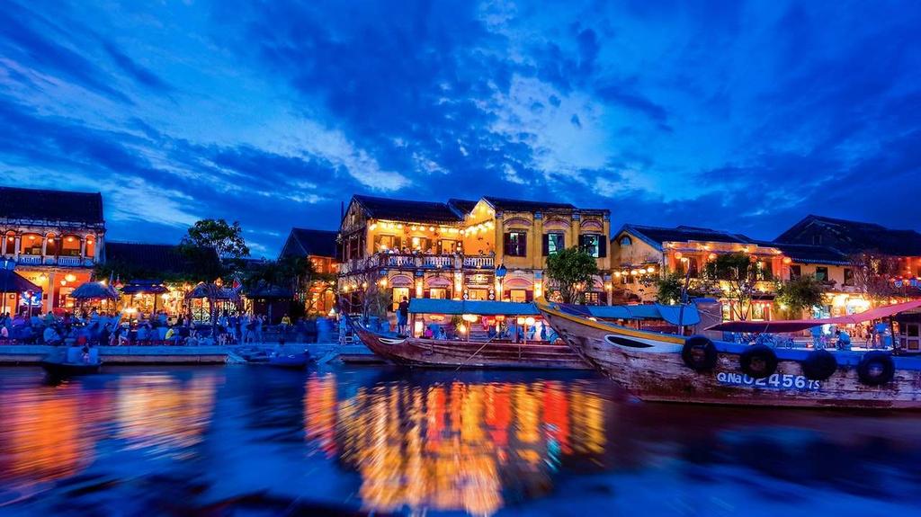 γνωστή "China Beach", όπου αποβιβάστηκαν οι πρώτοι Αµερικανοί πεζοναύτες κατά τη διάρκεια του αιµατηρού πολέµου του Βιετνάµ.