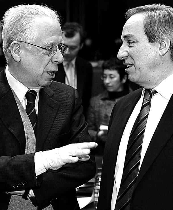 «έπρεπε» να είναι 60 µε 70 δολάρια το βαρέλι. «Να µειώσουν αµέσως την τιµή» προέτρεψε.