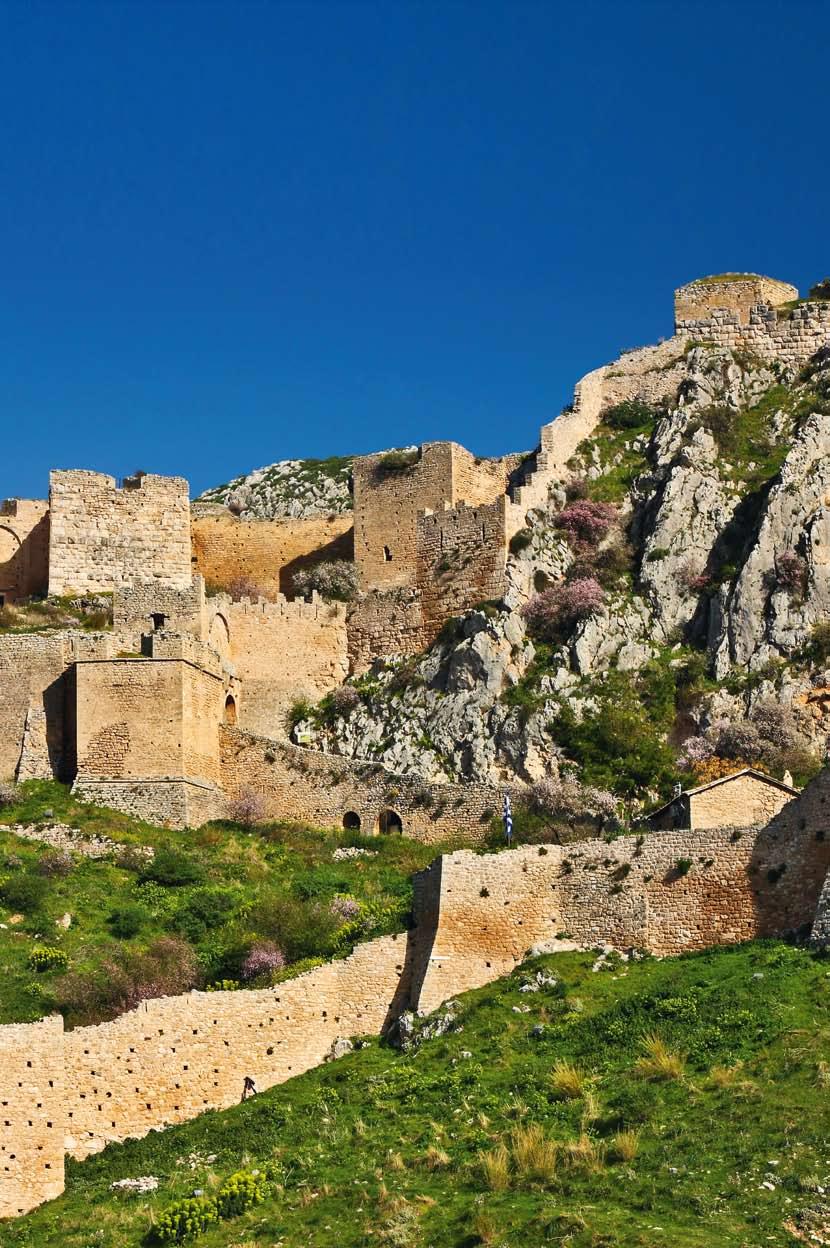 Ταξιδιωτικός Οδηγός Τεύχος 45º 2016 Κορινθία Η πύλη του μορια Μποέμικες μέρες και νύχτες στην Πράγα Η