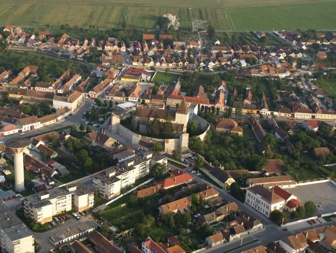 Amplasamentul CATEVA INFORMATII DESPRE ORASUL GHIMBAV Ghimbav este un oras din Romania avand 5.