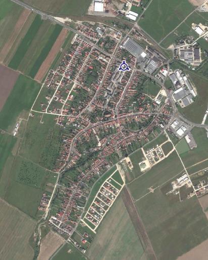 Originea asezarii actuale este legata de prezenta cavalerilor teutoni in Tara Barsei intre anii 1211 1225 si de colonizarea sasilor in secolul al XIII lea.