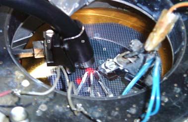 Tehnologie pentru selectia de fiabilitate a structurilor semiconductoare prin imbatranire accelerata cu iradiere laser Domeniu de aplicabilitate/utilizare: Fabricatia dispozitivelor semiconductoare